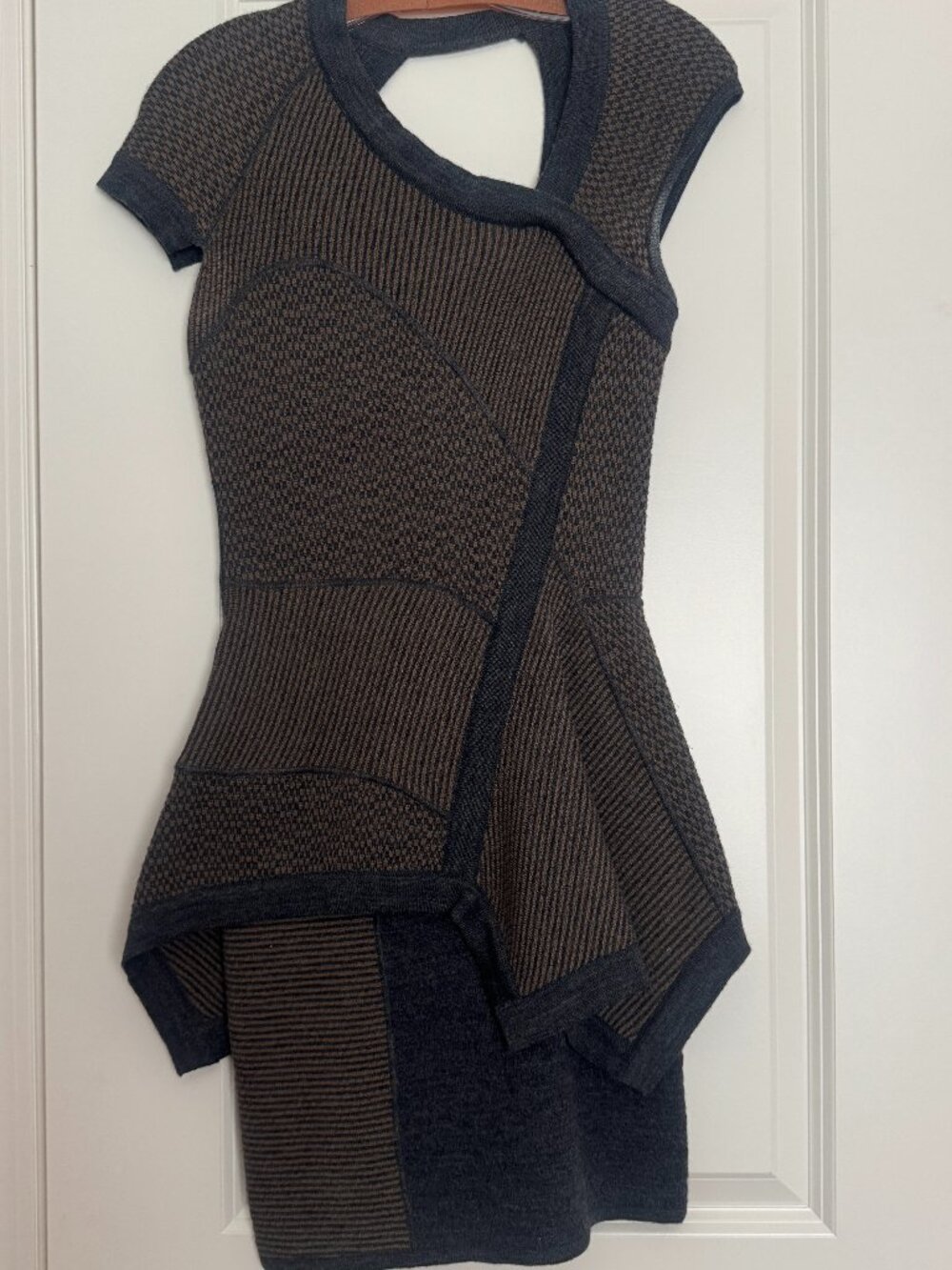 Yigal Azrouel Gray Wool Herringbone Back-Zip Sheath Dress XS